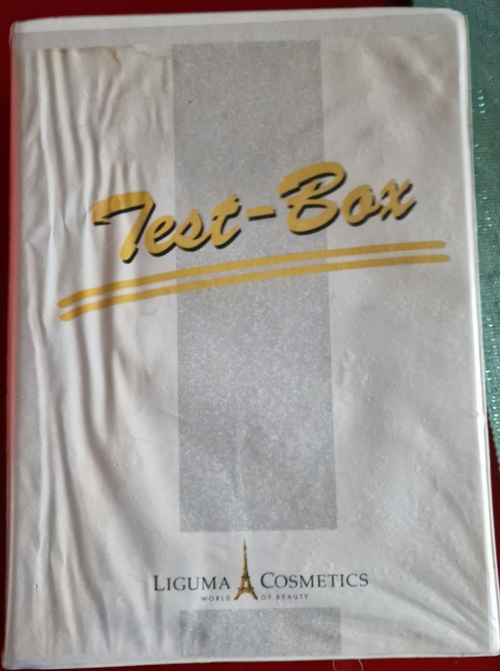 Flaconi: Test-Box LIGUMA COSMETICS mit 54 Probierflaschen – Nuovo e nell'imballaggio originale da Zürich venduto da Sissi-Minouche 2