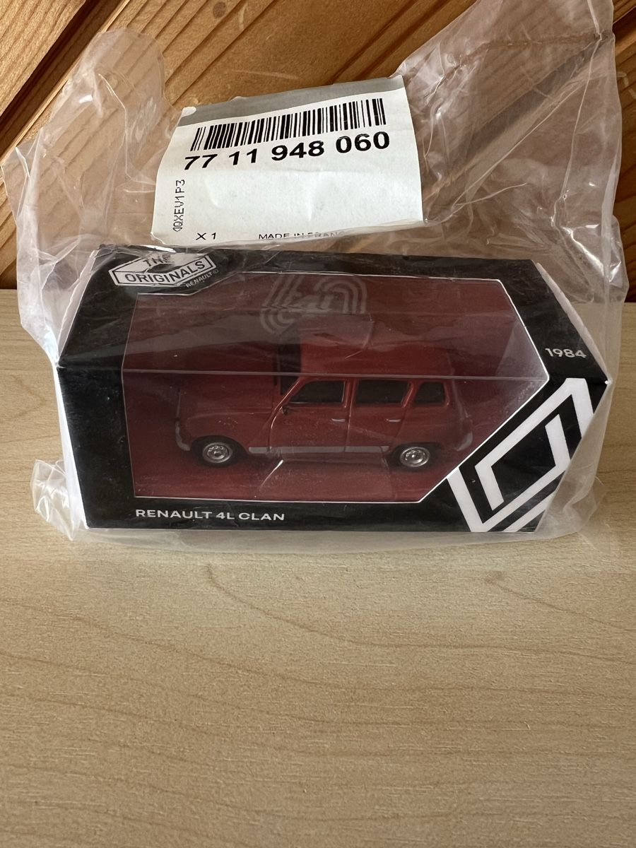 Renault Modellini d'auto: Neu Renault 4L Modellauto 3 Inch OVP – Nuovo e nell'imballaggio originale da Bachenbülach venduto da Manolo007
