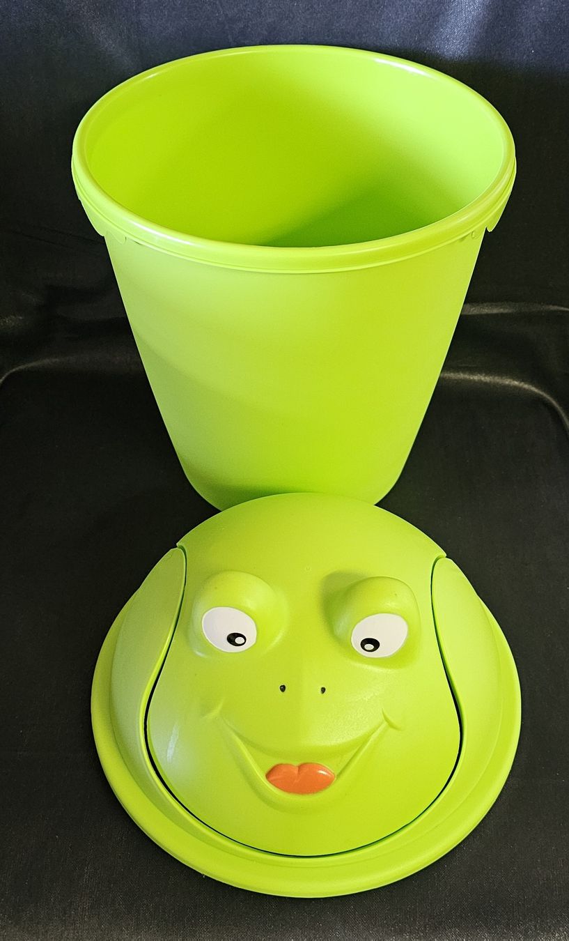 Altro per la casa: Abfalleimer Frosch Design Kinder Eimer  grün, 6 l – Usato da Wangen b. Olten venduto da ErikaK06 2
