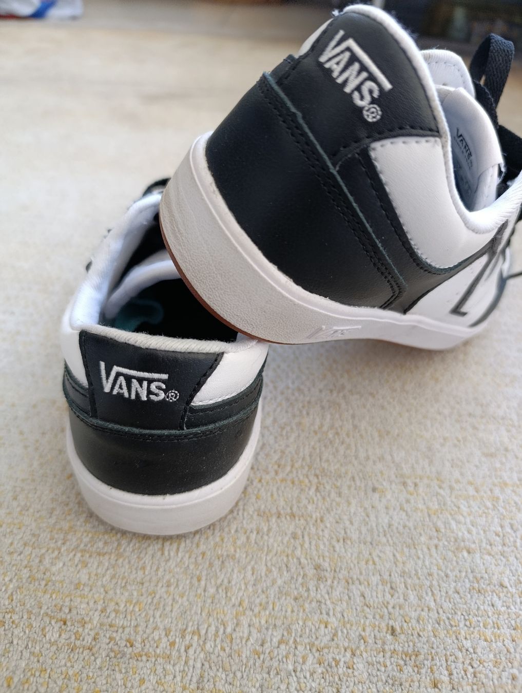 Vans Scarpe da uomo: VANS COMFY CUSH NOIR ET BLANC 38.5 – Usato da Sierre venduto da shirley04 2