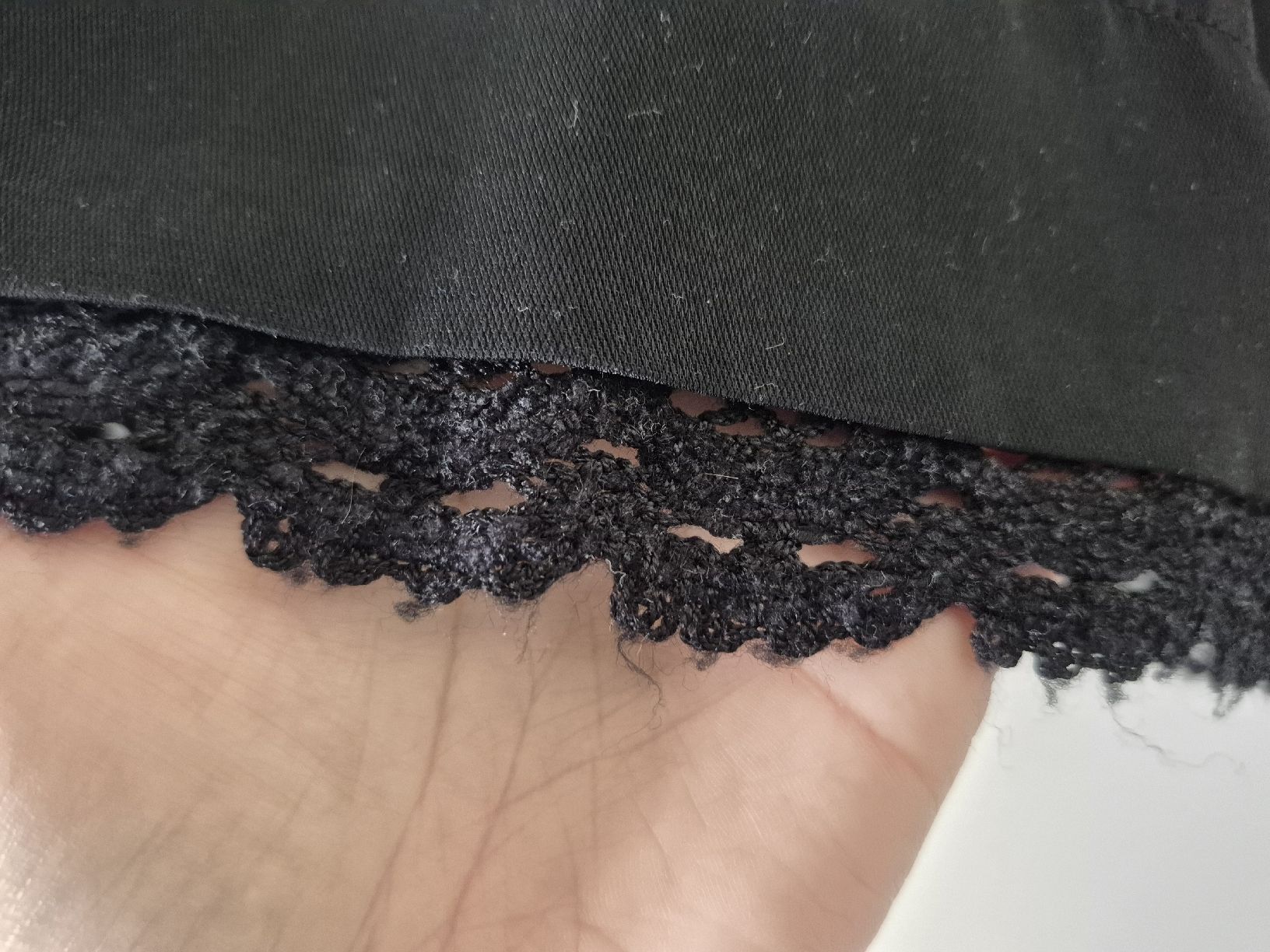 Zara Pantaloni: Short noir Zara S – Usato da Lausanne venduto da claire1401 1