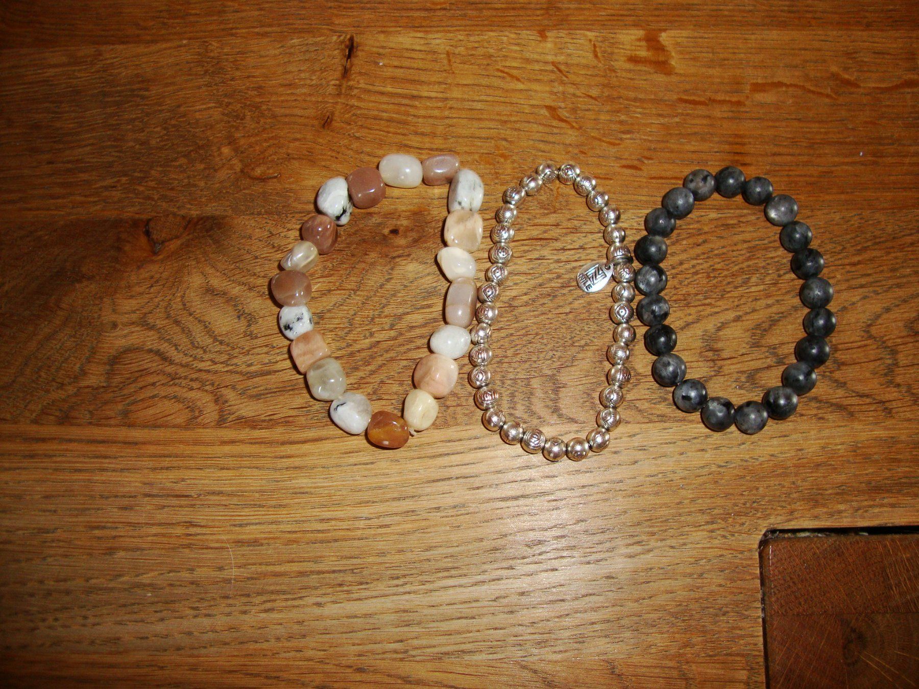 Bracciali & Braccialetti: 3er Set Edelstein Armbänder, 2 x von NILE – Nuovo (secondo la descrizione) da Rüthi (Rheintal) venduto da bluechi