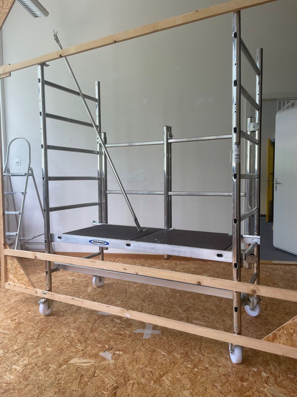 Ponteggi: Rollgerüst 160 cm x 60 cm – Usato da Nesslau venduto da Wolzen