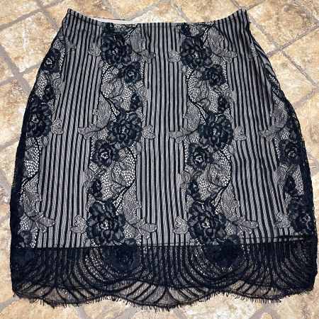 Lusso Gonna a tubino con pizzo trasparente-taglia S/M