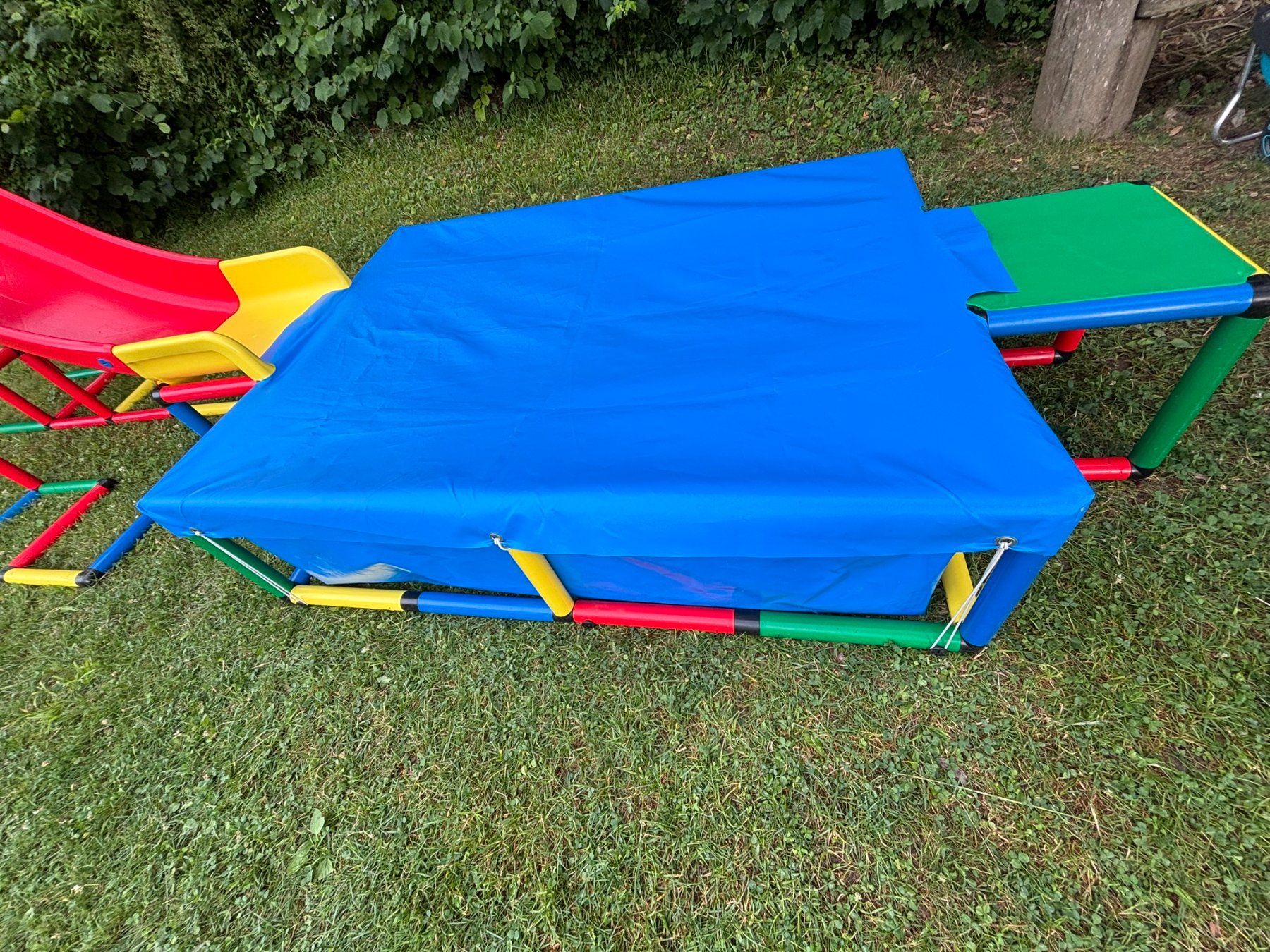 Piscine: QUADRO Wasserrutschen-Kletterturm mit Modularrutsche, Pool L – Usato da Zürich venduto da Farmer79 6