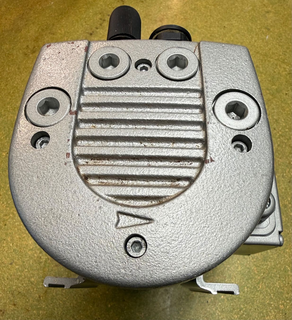Accessori da laboratorio: Vakuumpumpe Becker VT4.8 – Usato da Rudolfstetten venduto da Aldo100 3