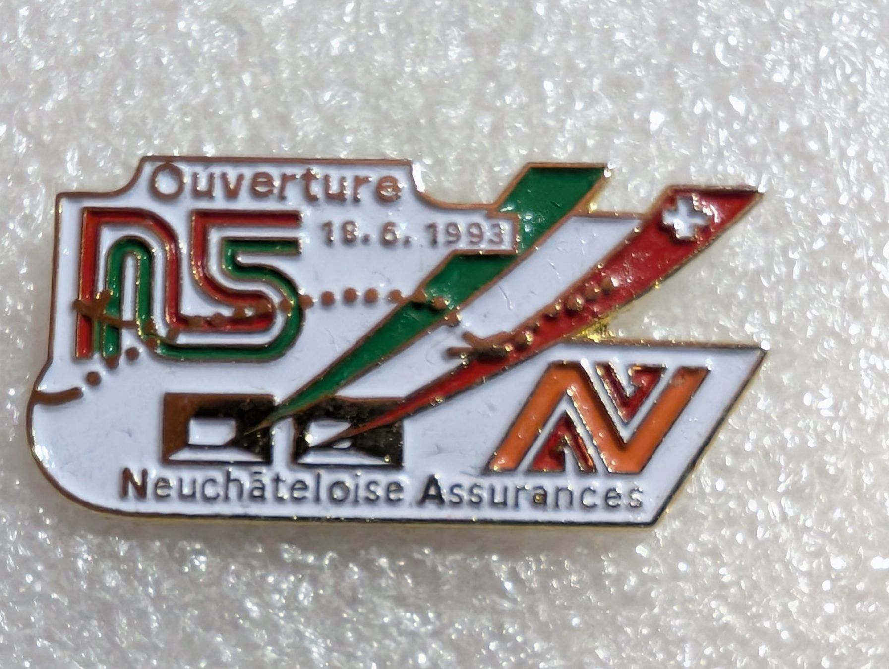 Placchette & Badge: Ansteckpin 294: Neuenburger – Usato da Oppligen venduto da Pin-Fall-Shop