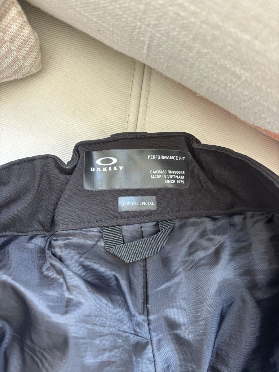 Oakley Hosen: Oakley Skihose Herren  – Gebraucht aus Cazis von sina12 3