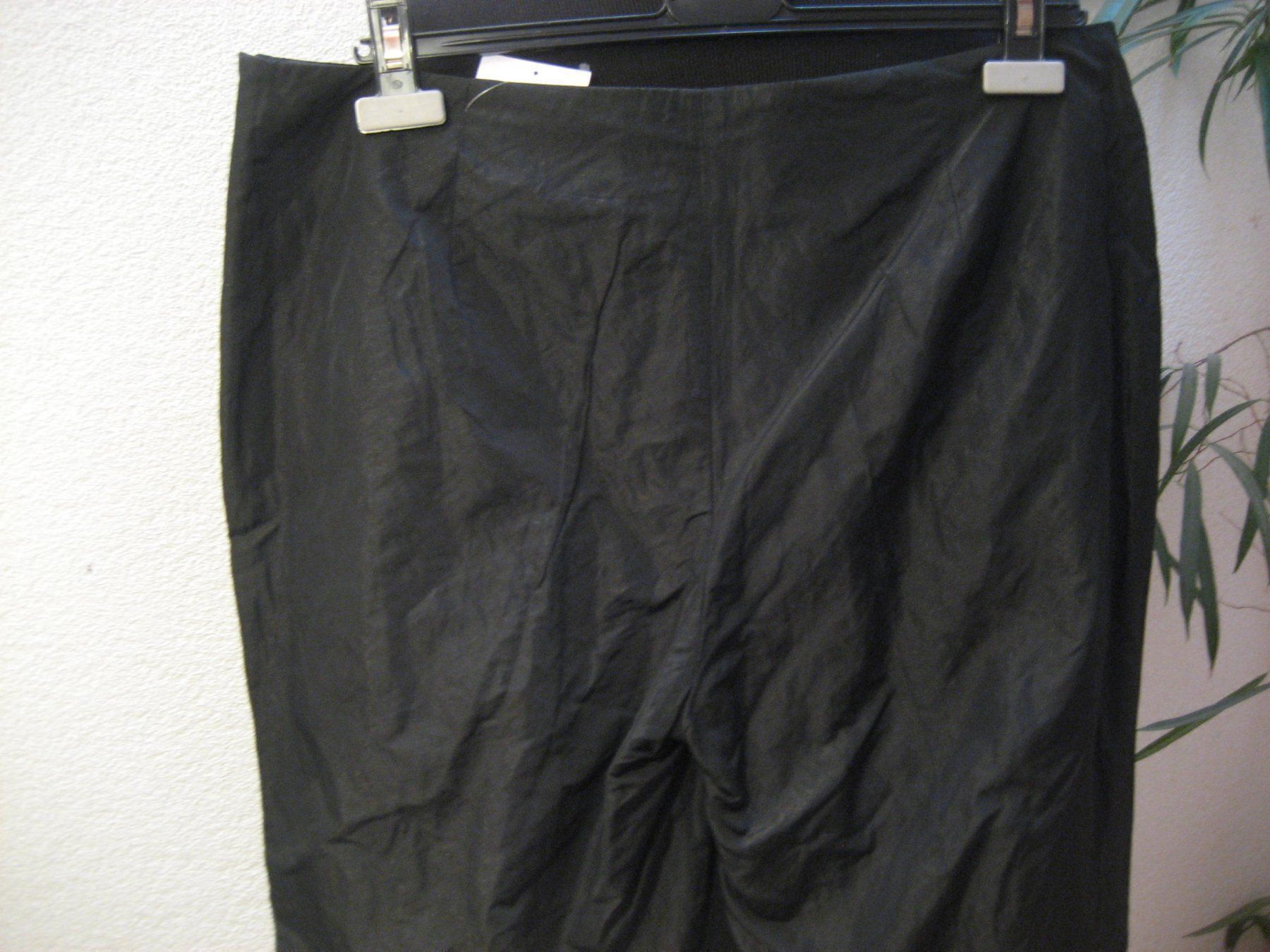 Riani Pantaloni: Pantalon RIANI taille 44, neuf – Nuovo e nell'imballaggio originale da Delémont venduto da marryb 3