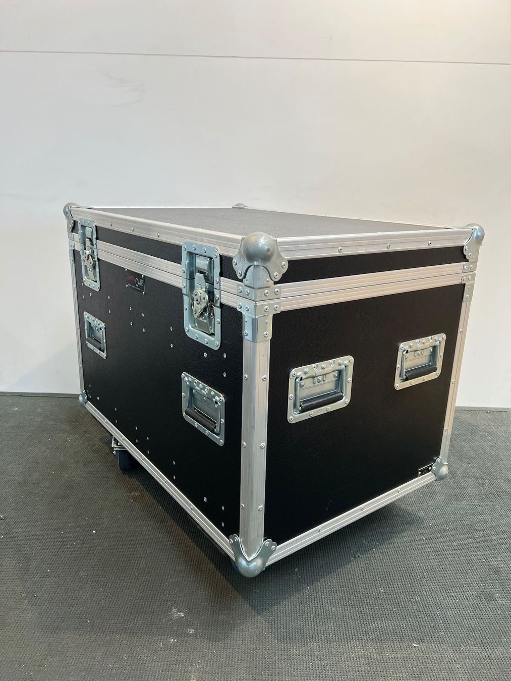 Reisekoffer: 012 SWISSCASE Flightcase / Tourcase auf Rollen – Gebraucht aus Wangen an der Aare von TBYN 2