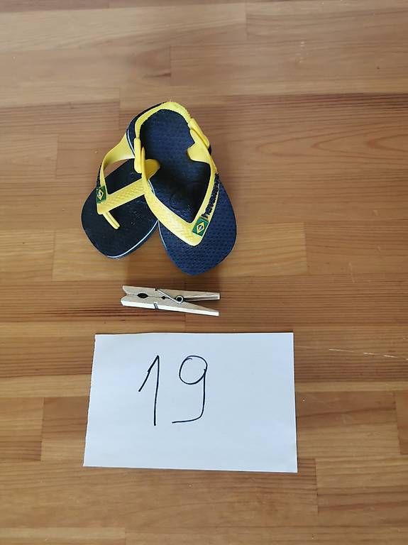 Scarpe per ragazzi: Havaianas enfant EU 19  Sandales eau Fersenband Sandali shoe – Usato da Genève venduto da JavierVertiz 1