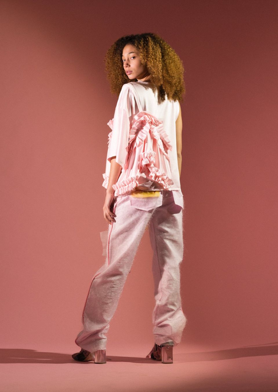 Pantaloni: embroidered pink pants - S / unique piece – Usato da St-Saphorin-Lavaux venduto da selb94