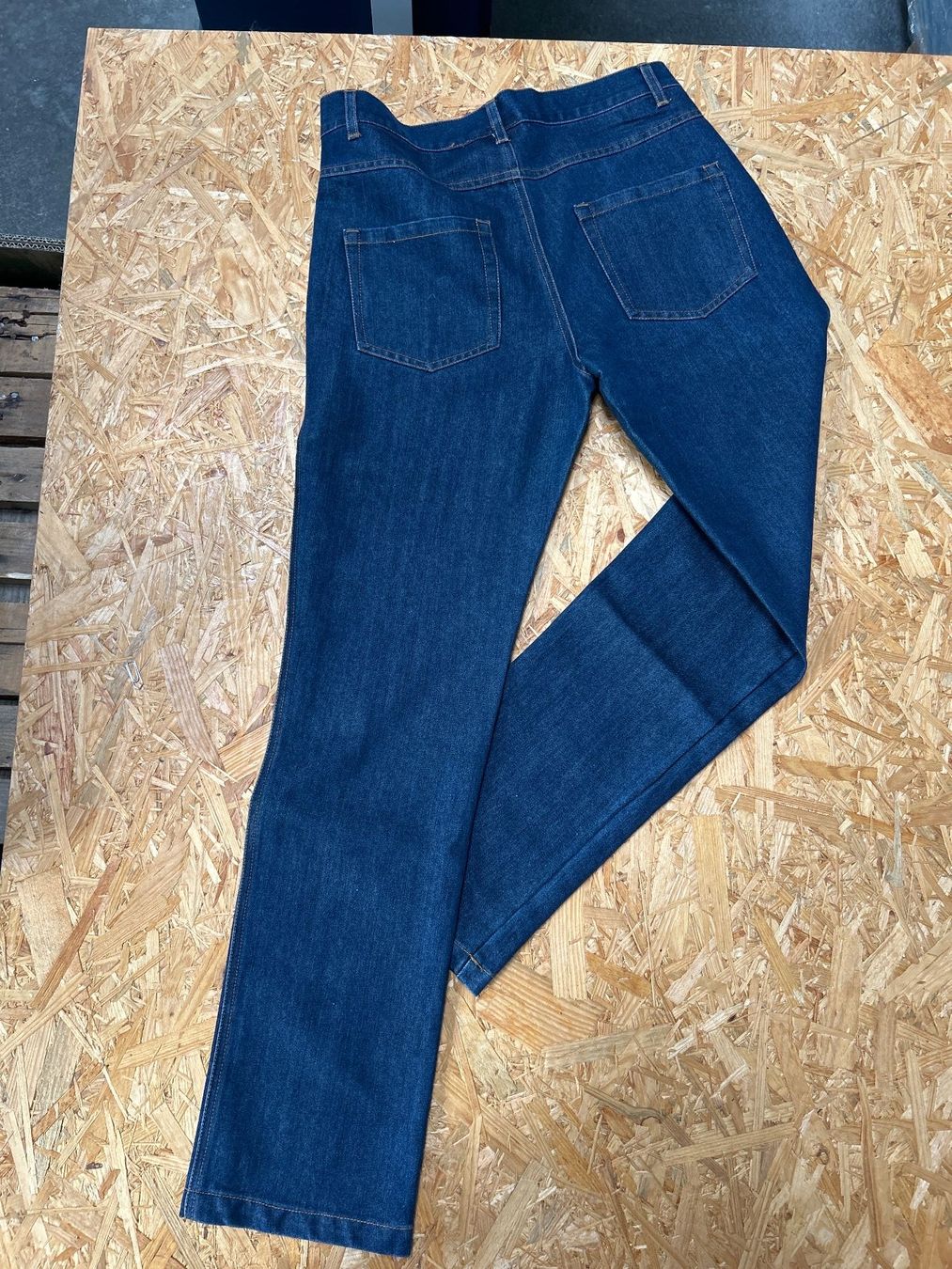 Jeans: Stretchjeans bluestone, Gr. 48 Bundweite ca. 86cm – Nuovo e nell'imballaggio originale da Koppigen venduto da Ready2Work 1