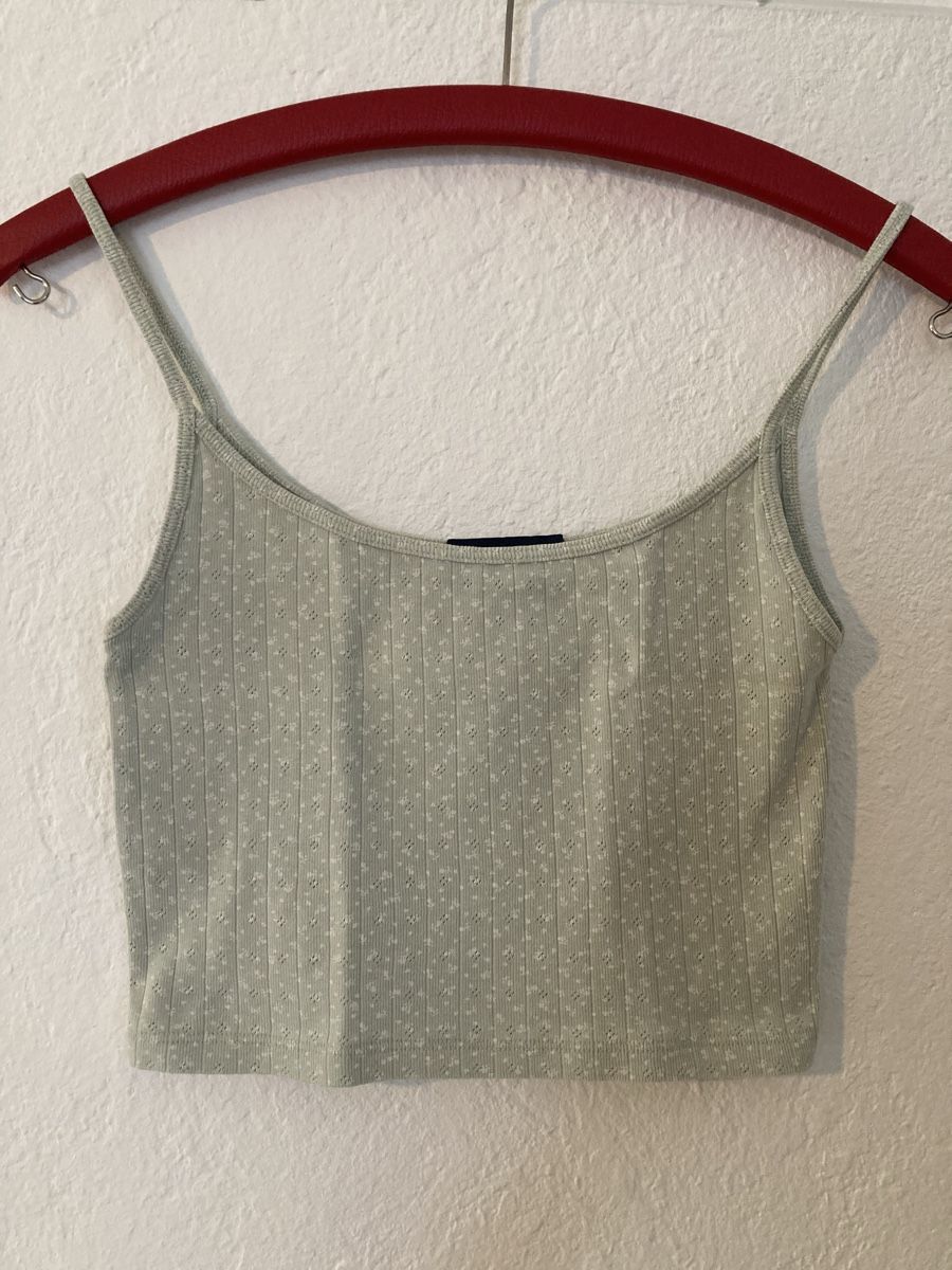 Brandy Melville Tops: Brandy Melville Crop-Top – Gebraucht aus Bern von marionheiniger