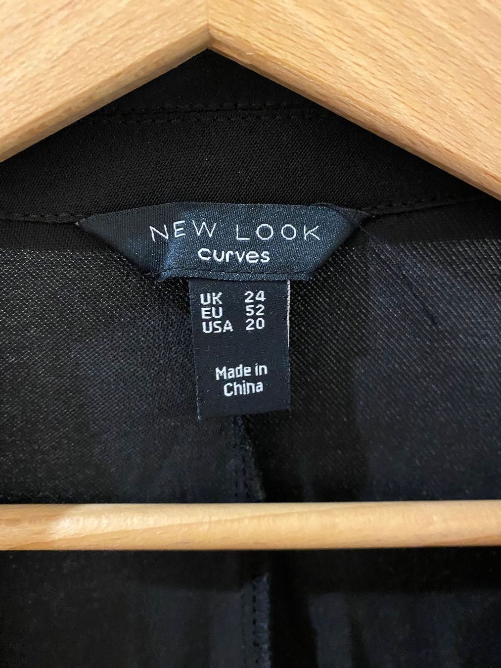 New Look Giacche: New Look Curves Blazer / Jäckchen schwarz Gr. 52 – Usato da Pratteln venduto da a23_j2gs 9