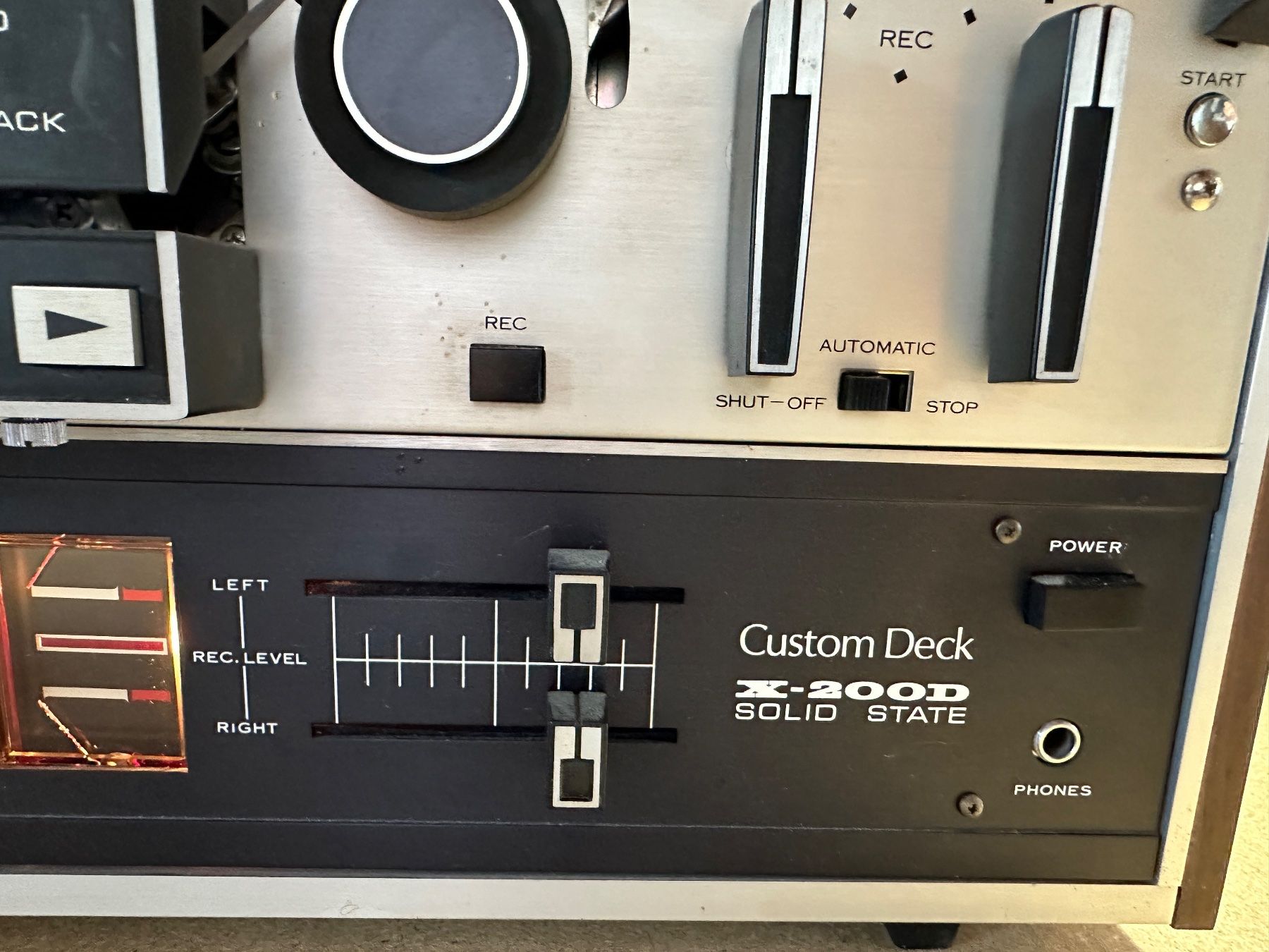 Akai Appareils à bandes: Tonbandgerät Akai, Modell Custom Deck X-200D – D'occasion à arlesheim par Art.en1 1