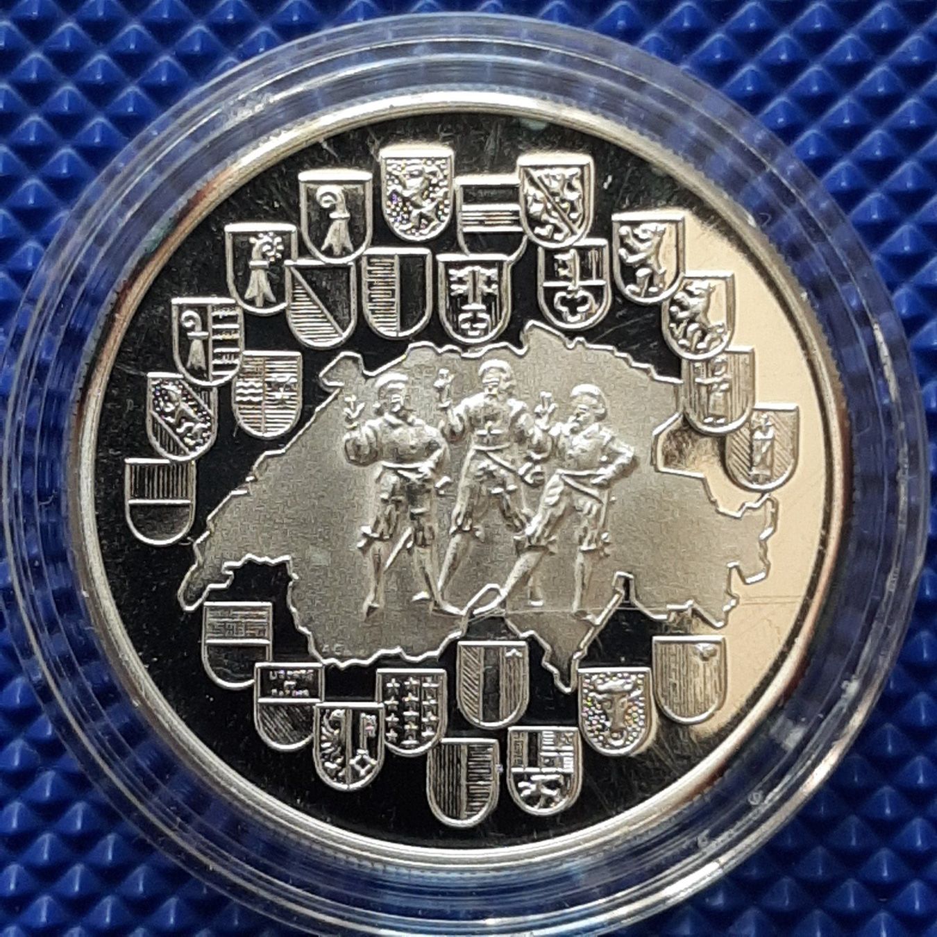 Medaglie: 1 oz Silver Confoederatio Helvetica – Nuovo e nell'imballaggio originale da Carouge GE venduto da cecob0909