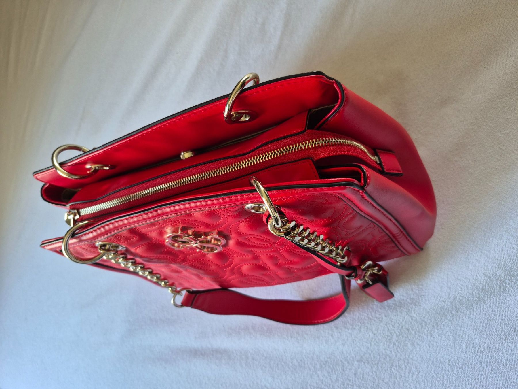 Guess Sacs femmes: Guess Handtasche – Neuf avec emballage d'origine à Wädenswil par Virginia96 6