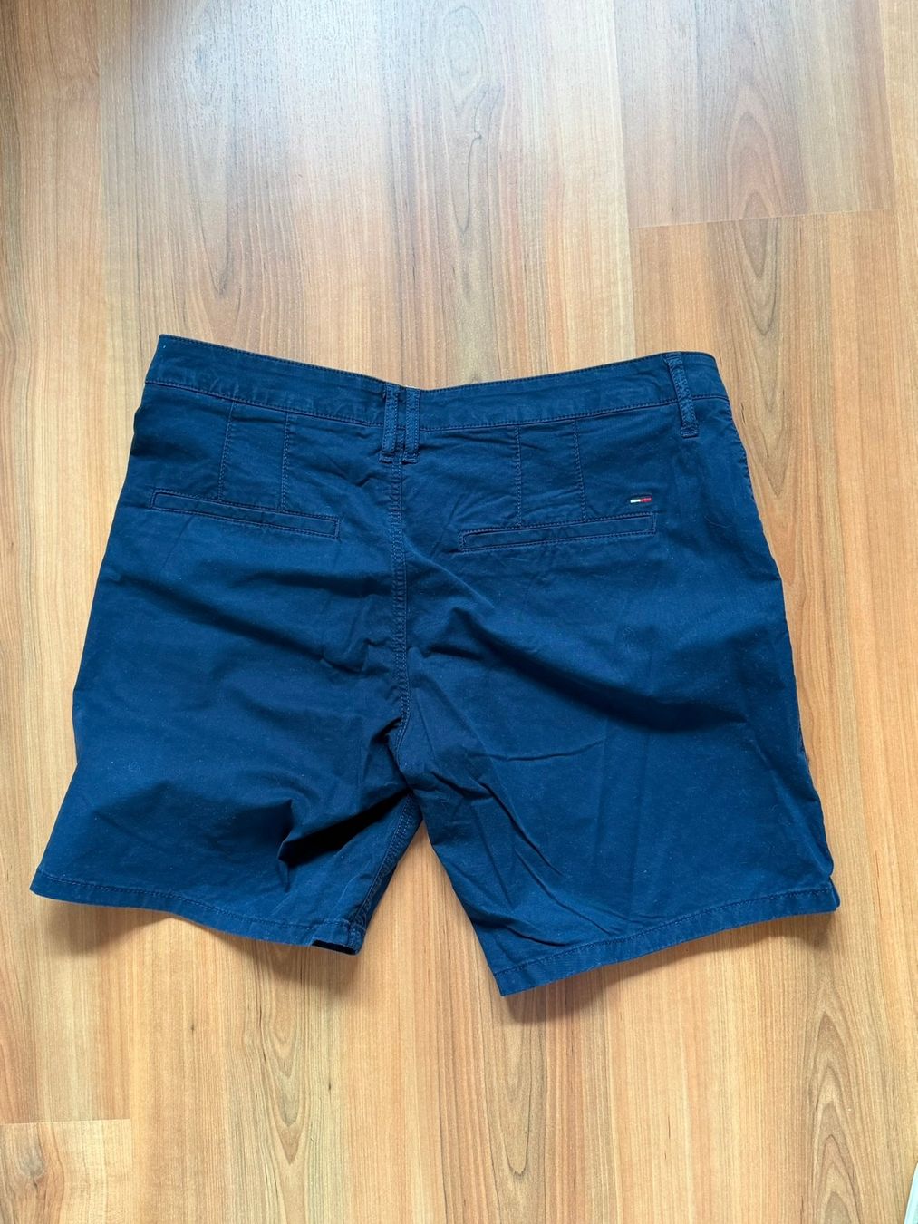 Tommy Hilfiger Pantaloni: Shorts von Tommy Hilfiger – Usato da Burgdorf venduto da Bizeli 1