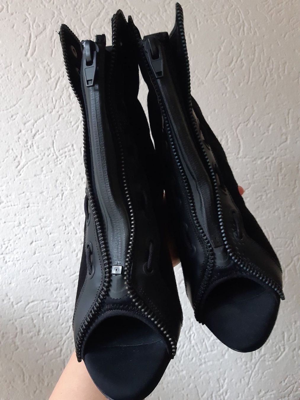 Scarpe da donna: Alexander Wang x H&M Stiefeletten Gr.39 – Usato da Basel venduto da arminafera 4