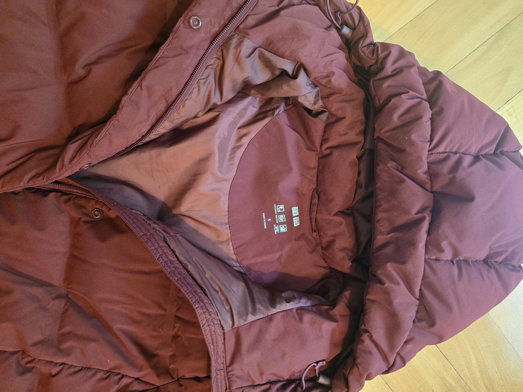 Uniqlo Cappotti: UNIQLO 100% Daunenmantel, Gr. S – Usato da Bern venduto da sar_g5ff 2