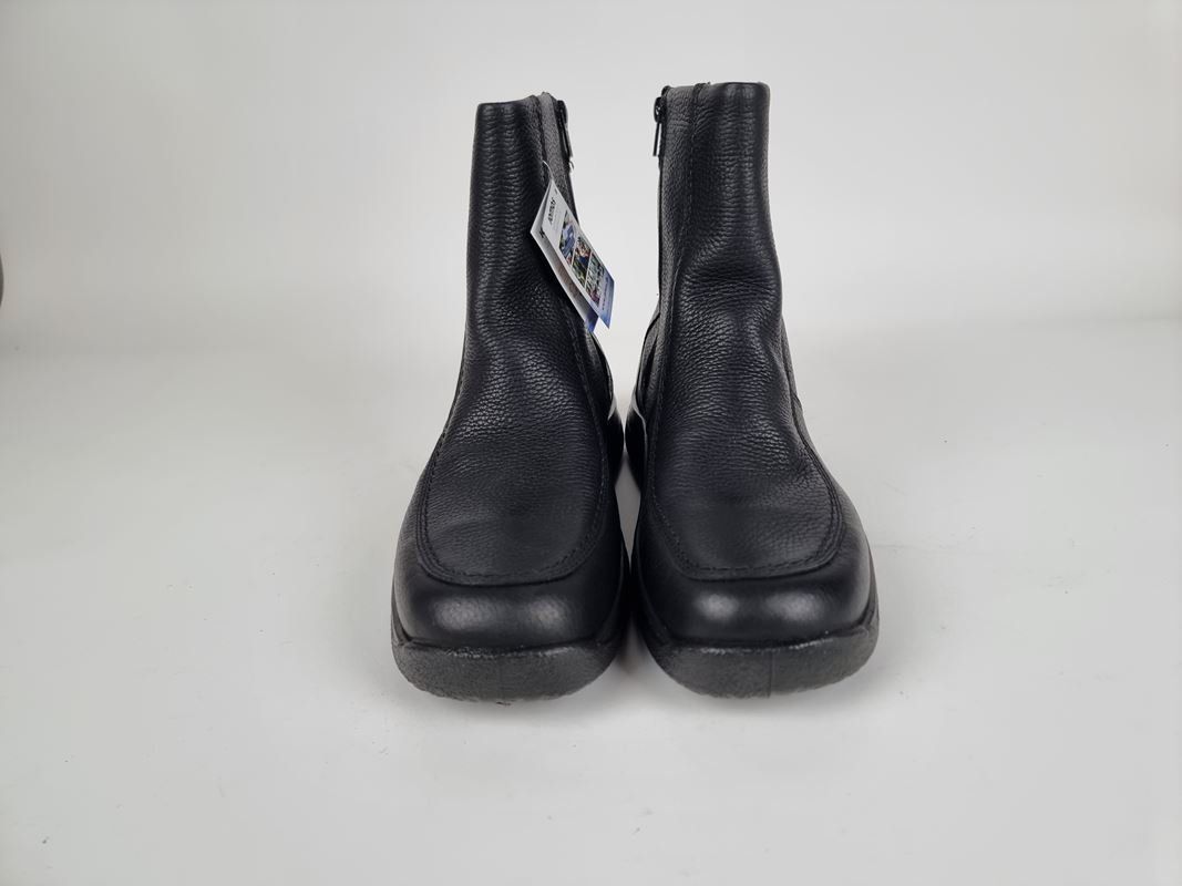 Scarpe da uomo: Jomos Lammfell-Stiefel schwarz  Grösse 45 – Nuovo (secondo la descrizione) da Urtenen-Schönbühl venduto da Restwert_Schoenbuehl