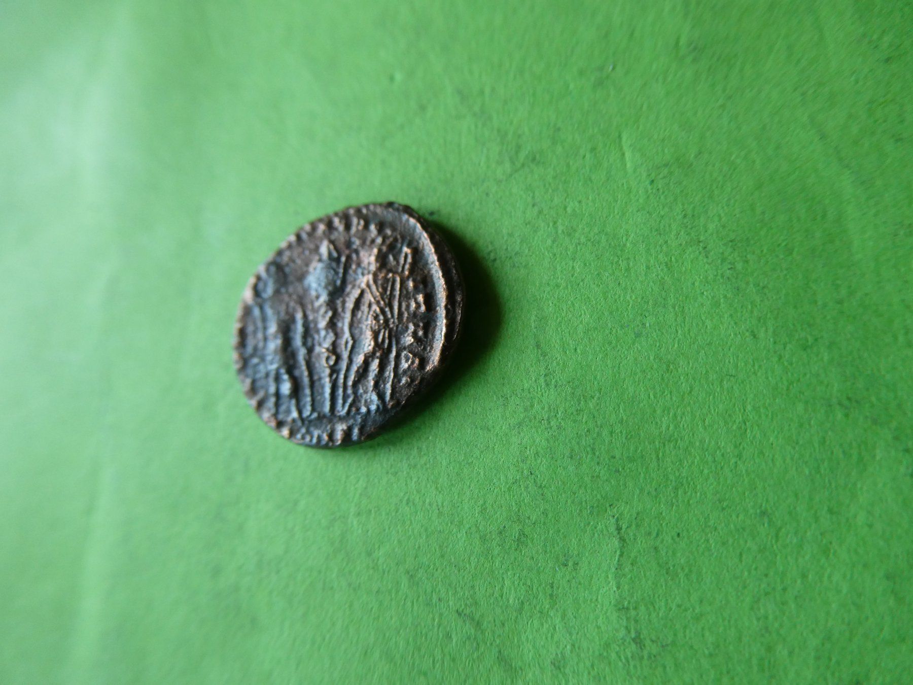 Alle Münzen: uralte Bronzemünze  15 mm     1.96 g – Gebraucht aus Hinterforst von Rohusri 3