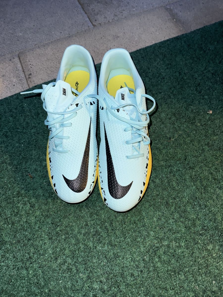 Nike Scarpe da uomo: Fussballschuhe Nike Phantom – Nuovo e nell'imballaggio originale da Effretikon venduto da val_ftv5 1