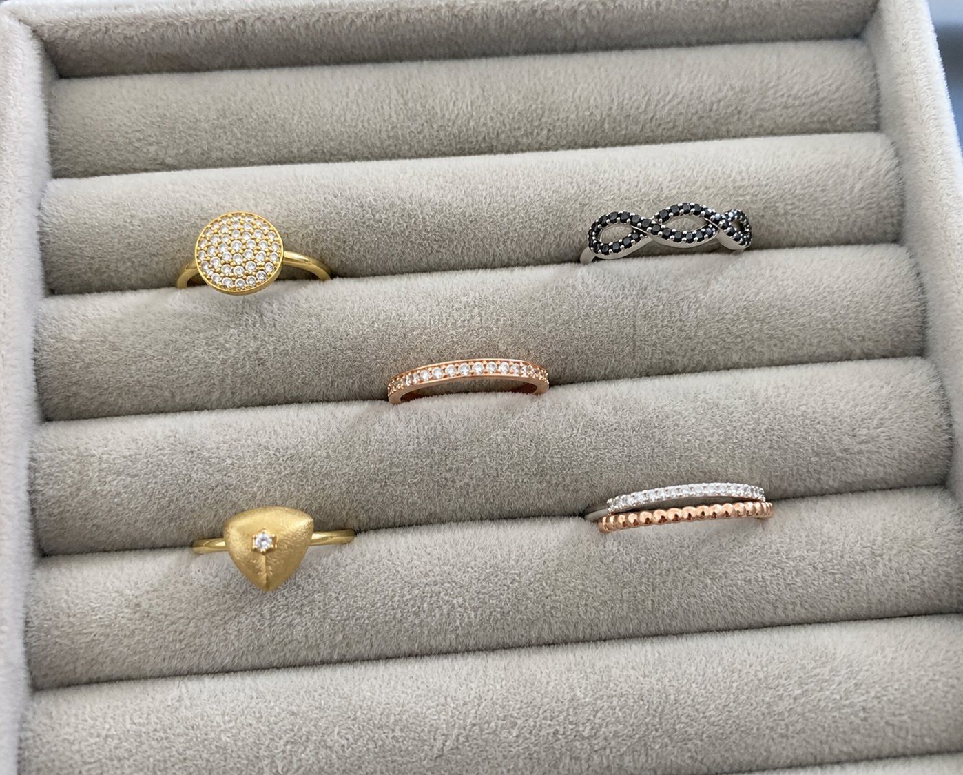 Altri gioielli: 5 Stk. Silber 925 Ring-Überraschungsset – Nuovo e nell'imballaggio originale da Zug venduto da gold.schmuck
