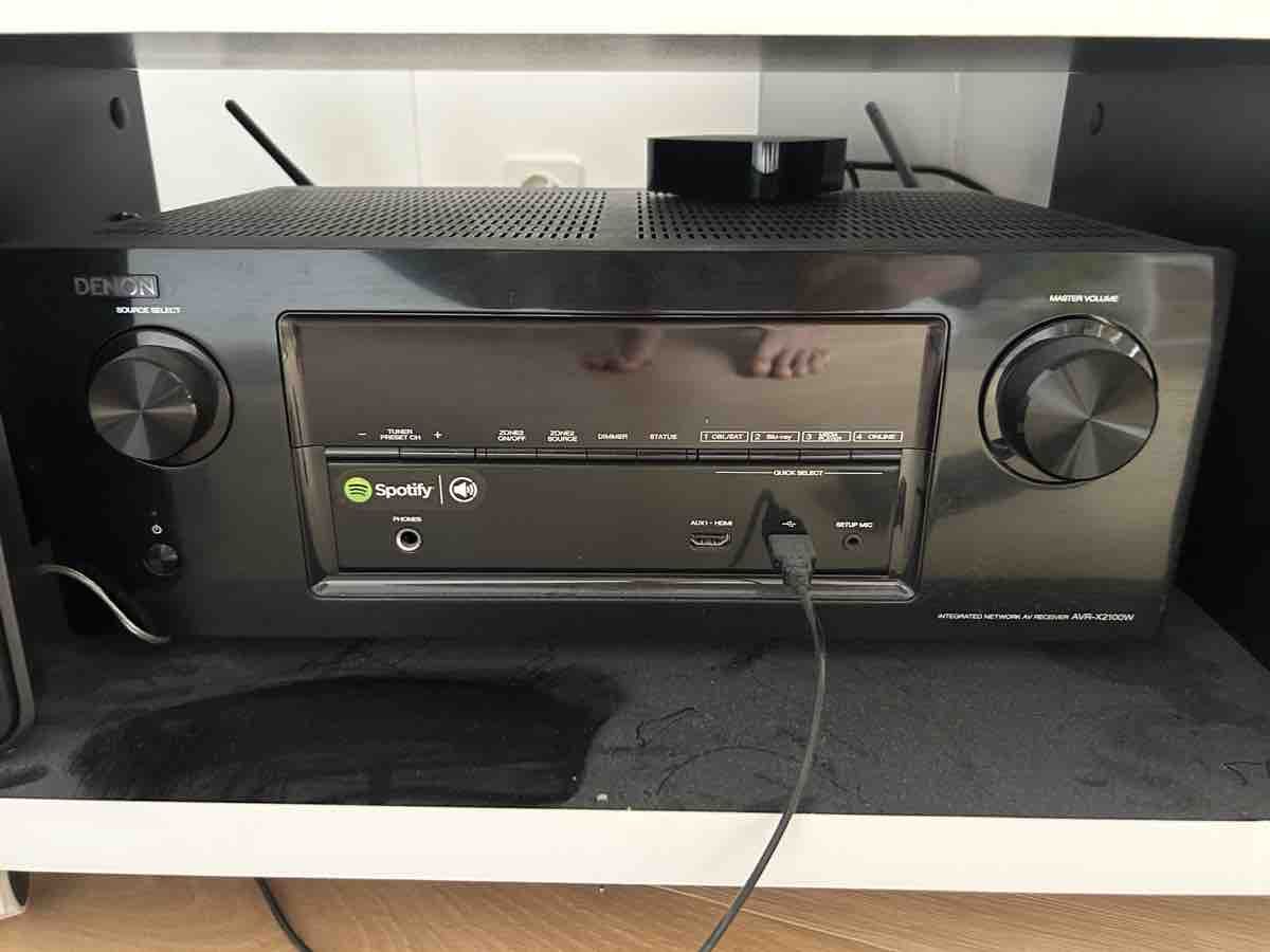 Denon Ricevitori: Surround Sound System – Usato da Zürich venduto da Dittli098