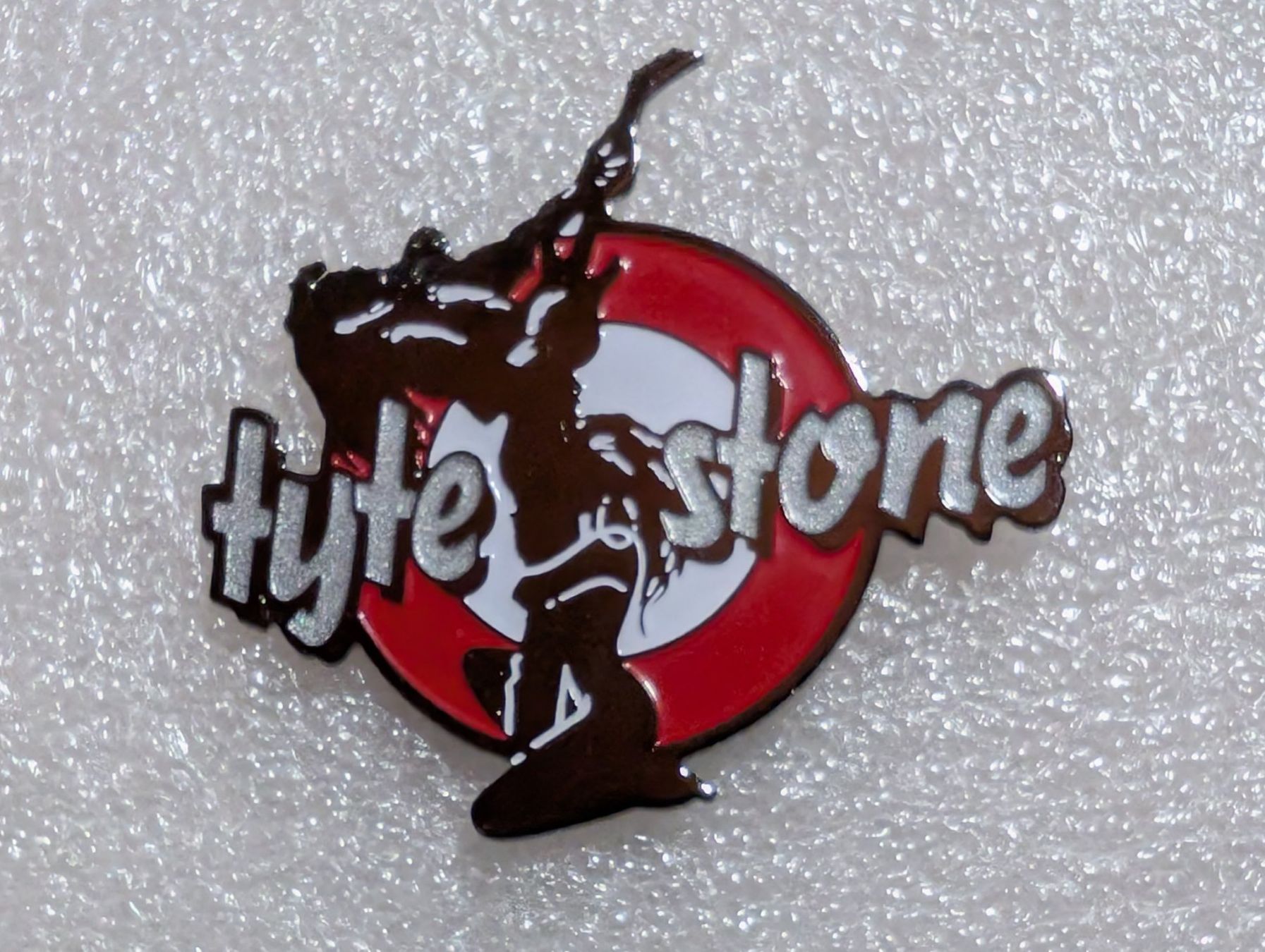 Placchette & Badge: Ansteckpin 240: Tytestone – Usato da Oppligen venduto da Pin-Fall-Shop