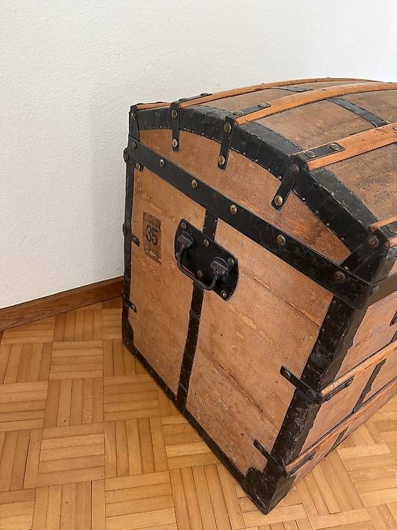 Truhen: Truhe / Schatzkiste / Reisekoffer – Gebraucht aus Kloten von lenny33 2