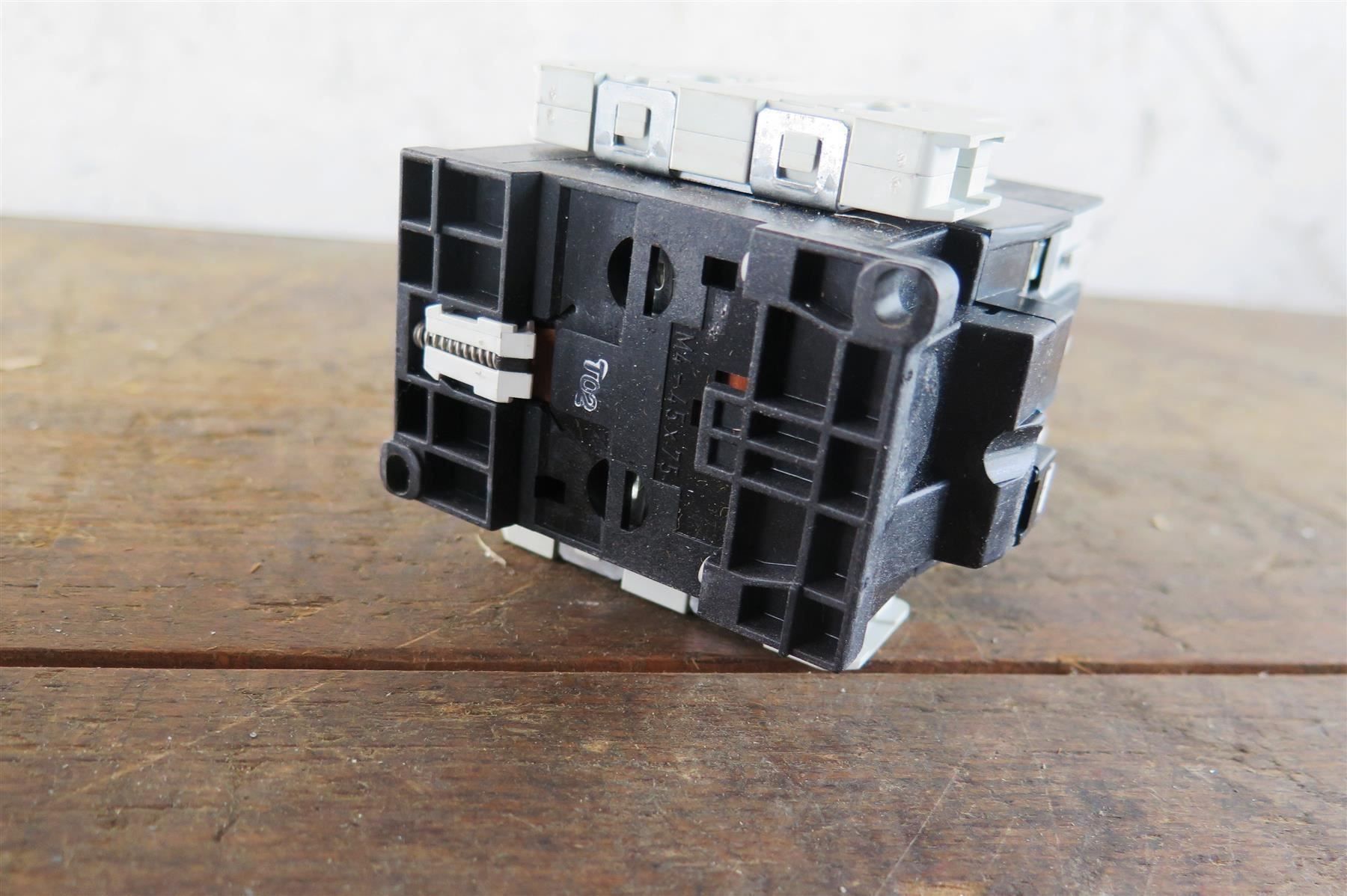 Siemens Componenti elettronici: Siemens 3TF45 22-0APO Schütz  Contactor – Usato da Laufenburg venduto da Sirluger 7