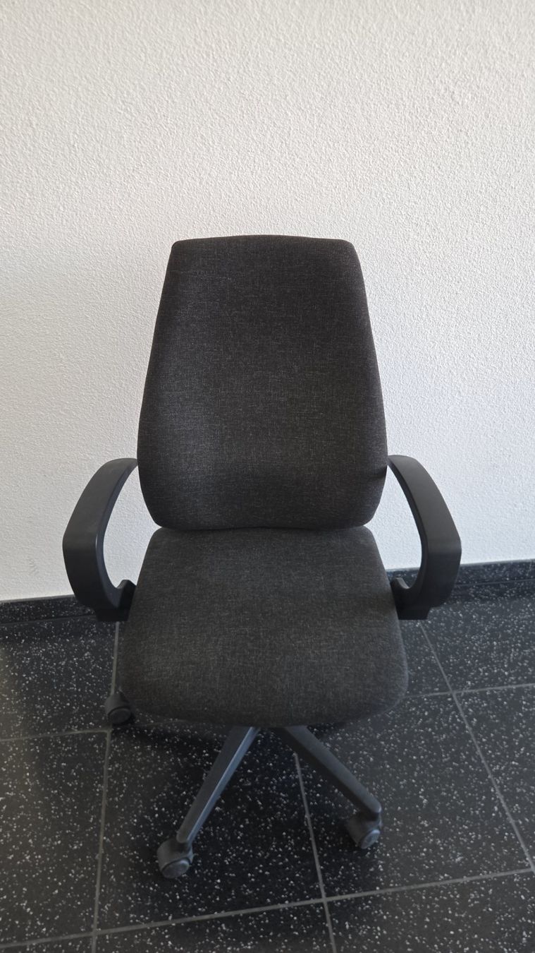 Sedie: Sedia da ufficio ergonomica - Ideale per smart working! – Usato da Zürich venduto da and_6k66