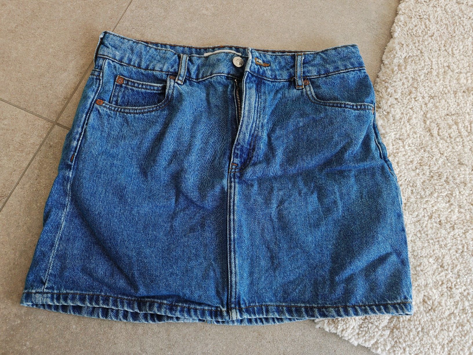 Mango Gonne: Jupe en jean Mango bleu taille S  – Usato da Longirod venduto da ali_nsd5