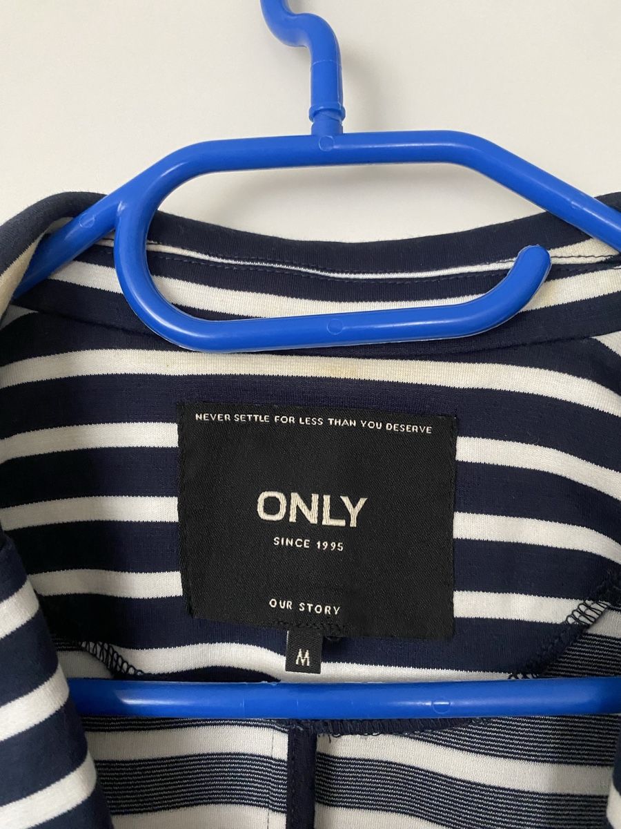 Only Giacche: ONLY Blazer gestreift Grösse M. neuwertig – Nuovo (secondo la descrizione) da Zürich venduto da vreni1973 1