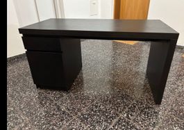 Schreibtisch schwarz, Top Zustand, ideal fürs Homeoffice!
