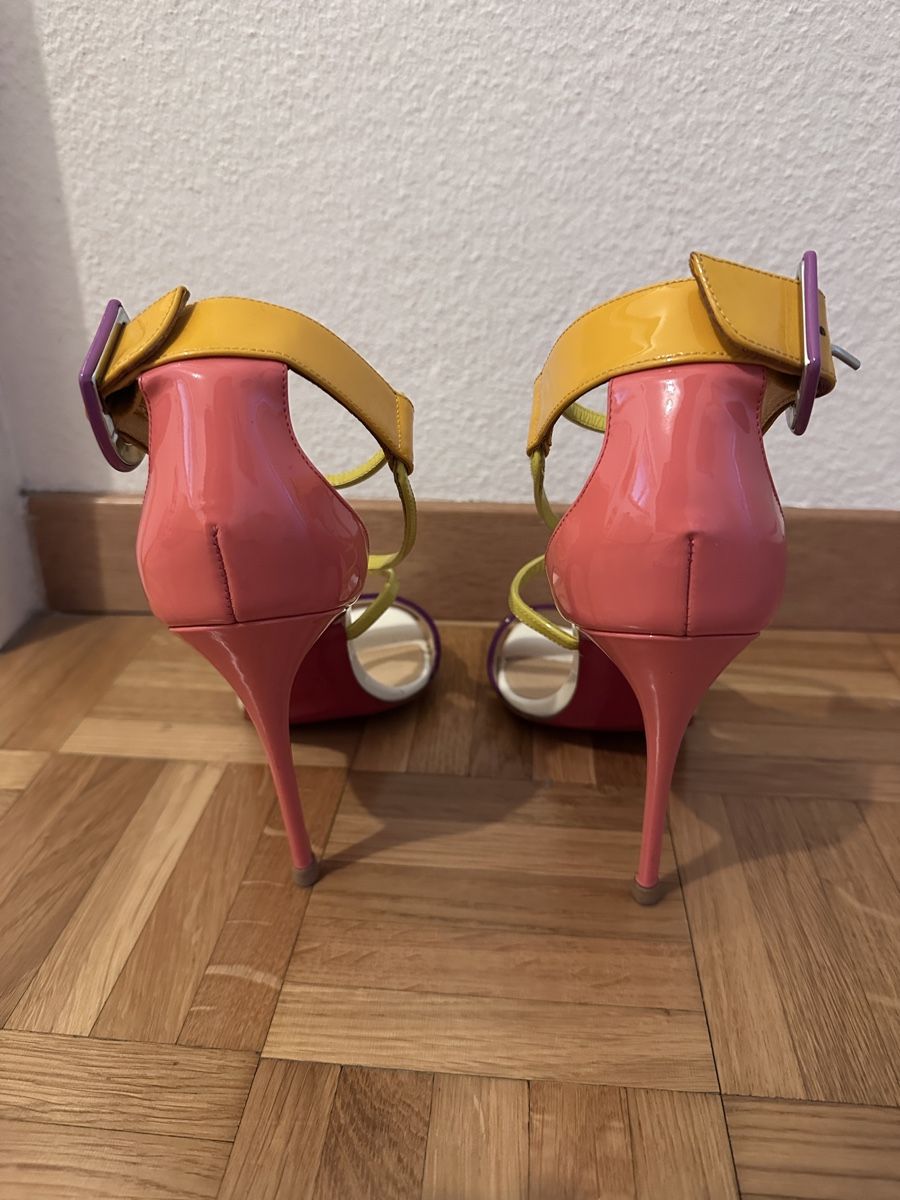 Christian Louboutin Scarpe da donna: Louboutin pumps size 36 – Usato da Zürich venduto da joy_jb01 2