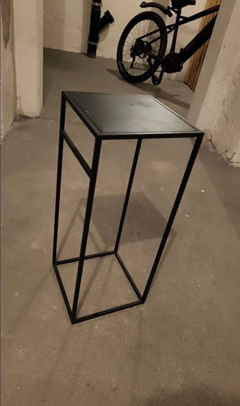Altro in Decorazioni & Accessori: Schwarz Regal Metal – Usato da Zürich venduto da Testore
