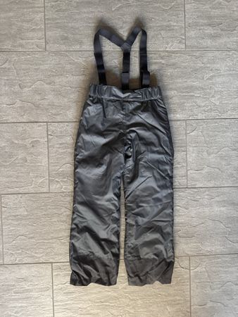 Neuwertige Skihose Gr. 140