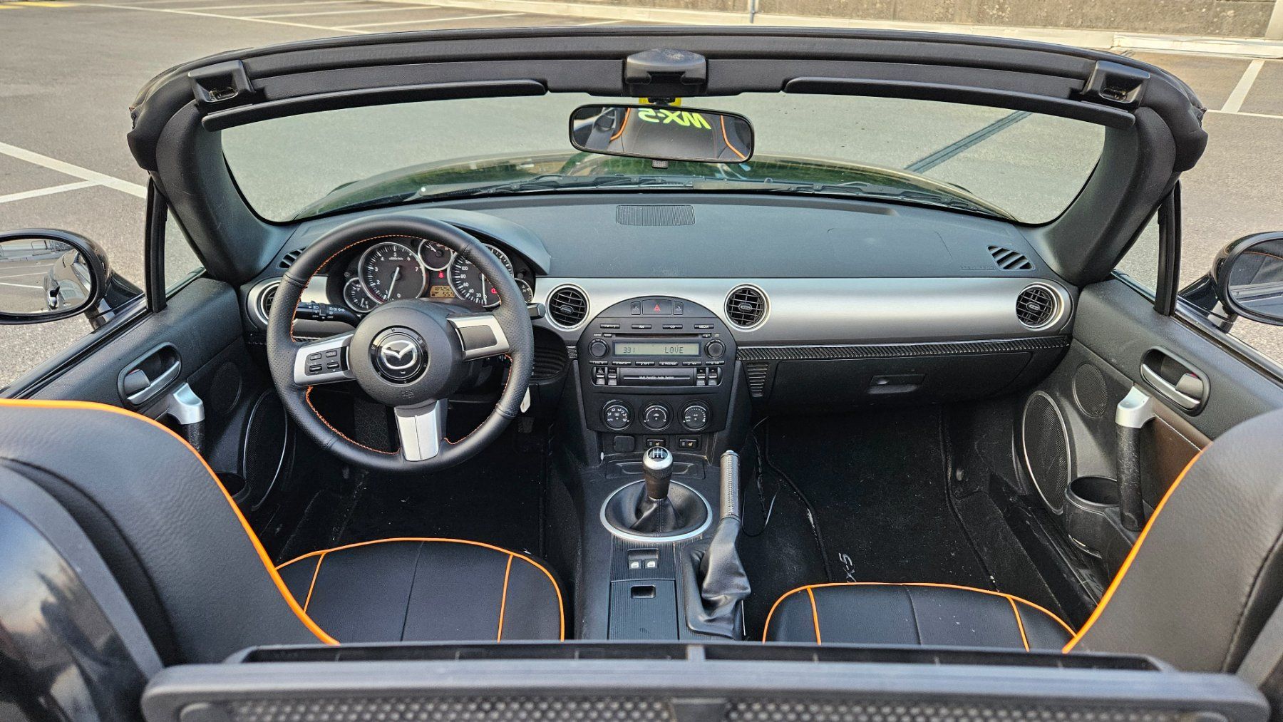 Mazda Autos: Mazda MX-5 mit elektrischem Hard-Top – Gebraucht aus Langendorf von Apricot1 7