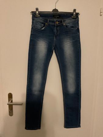 Low-waist Jeans