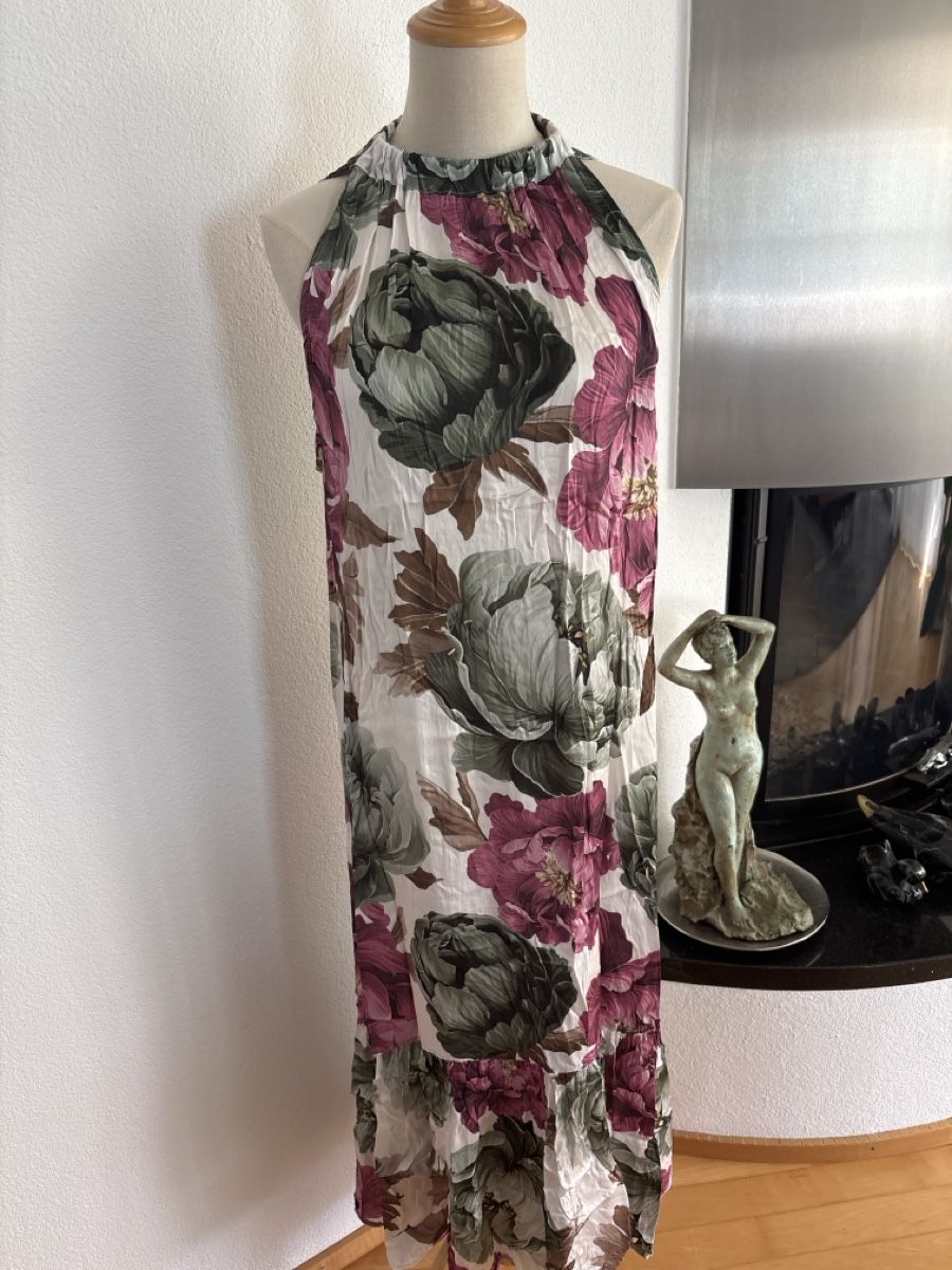 Kleider: Viscose Kleid Gr S – Neu (gemäss Beschreibung) aus Embrach von Dmoney