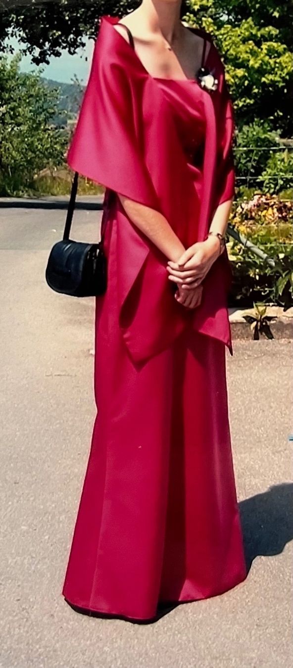 Kleider: Abendkleid – Neu (gemäss Beschreibung) aus Gwatt (Thun) von Papierbon 4