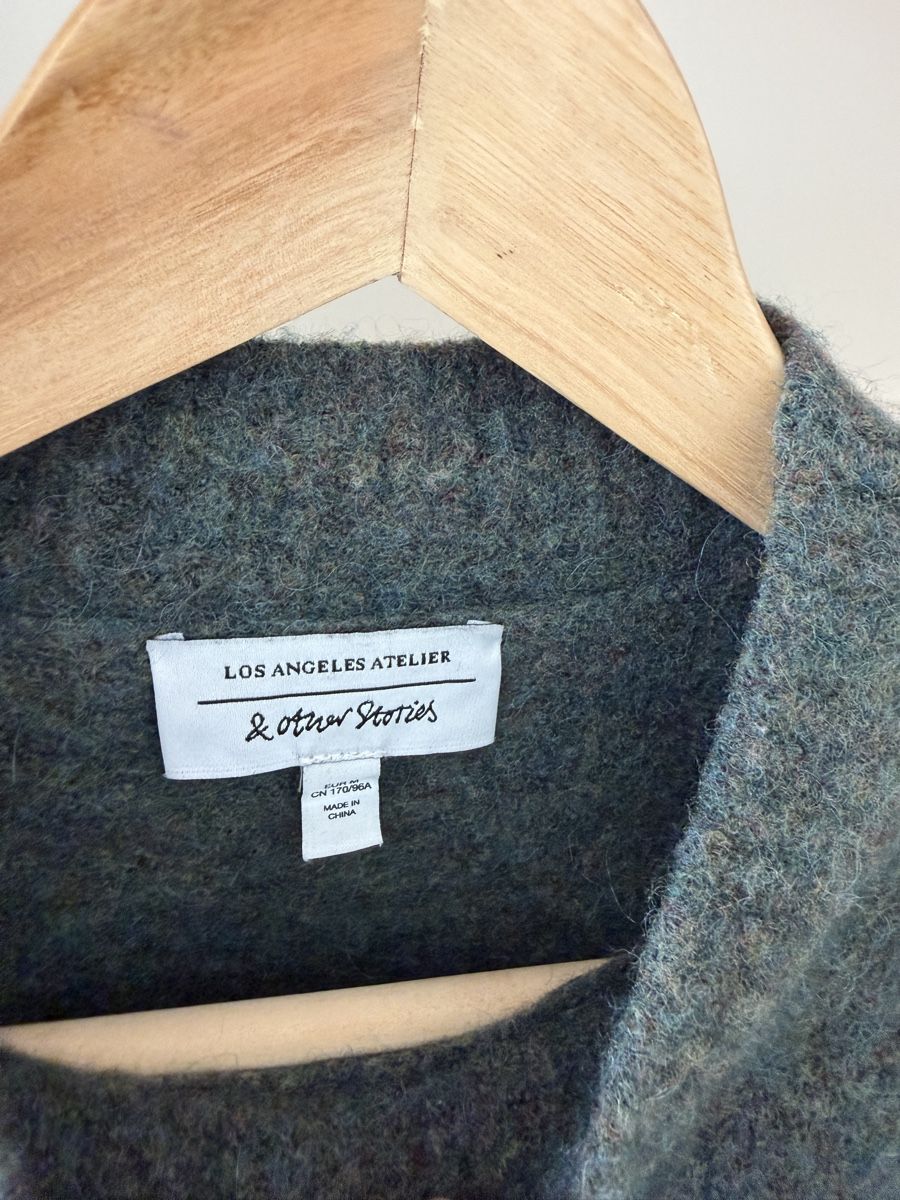 Pulls & Sweat-shirts: Pullover mit Brusttasche - & other stories  – D'occasion à Zürich par Nadgb1303 2