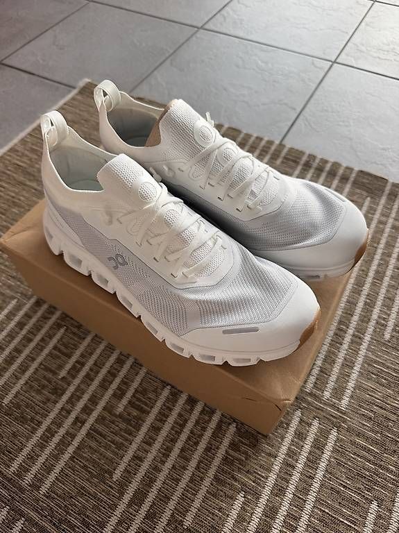 On Scarpe da uomo: ON Cloud Versa – Nuovo (secondo la descrizione) da Wangen ZH venduto da alexia022