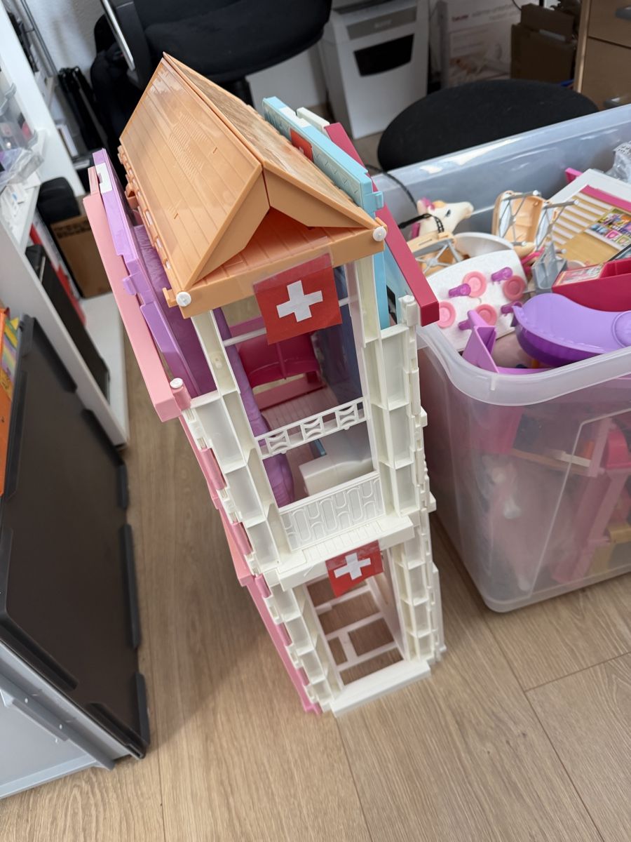 Jouets: Barbie Sammlung – D'occasion à Steffisburg par GRAF-TECH 1