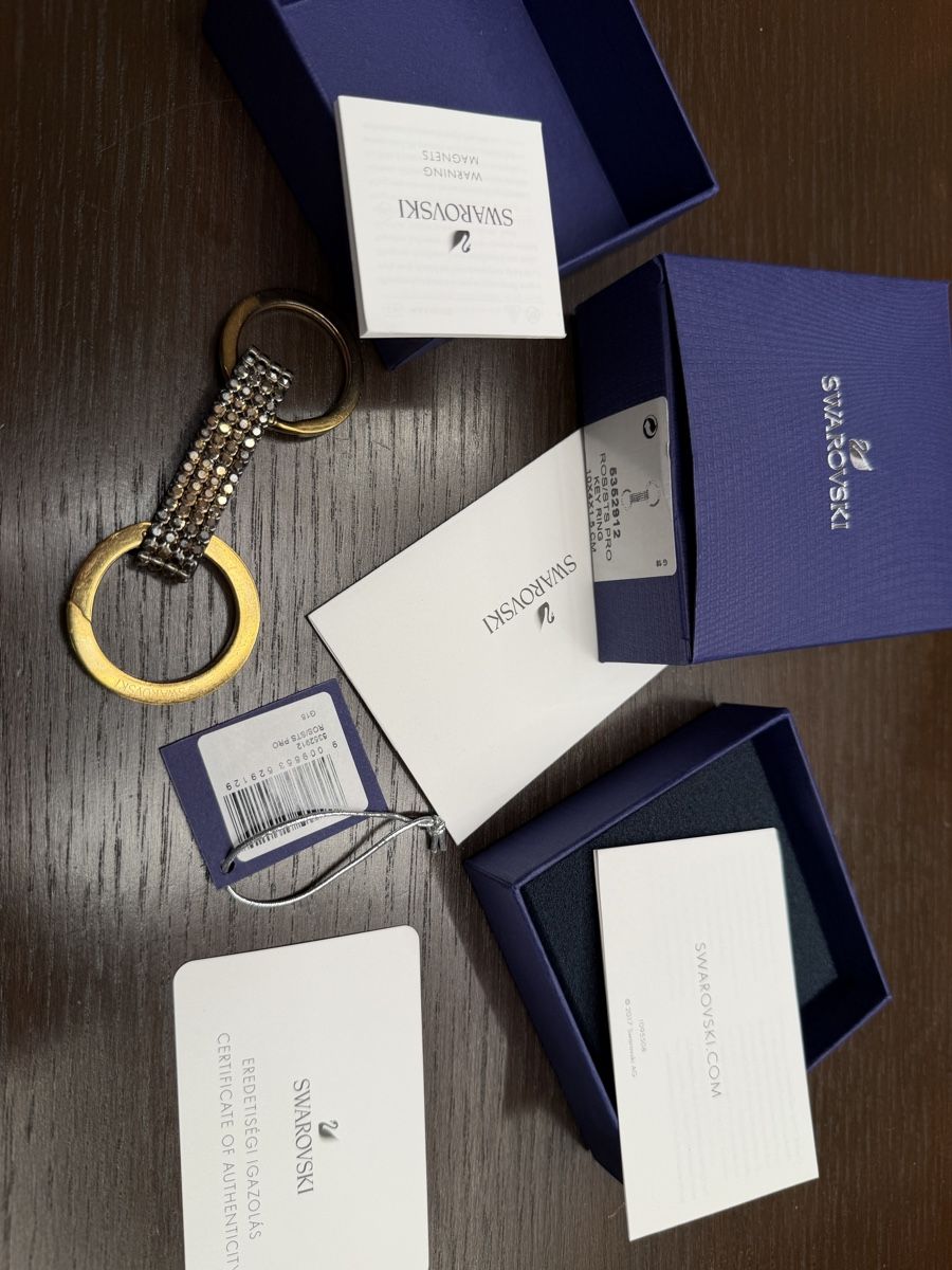 Swarovski Portachiavi: Swarovski Schlüsselanhänger – Usato da Schwyz venduto da ann_5w8m 1