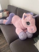 Mega flauschiges Plüsch-Einhorn 