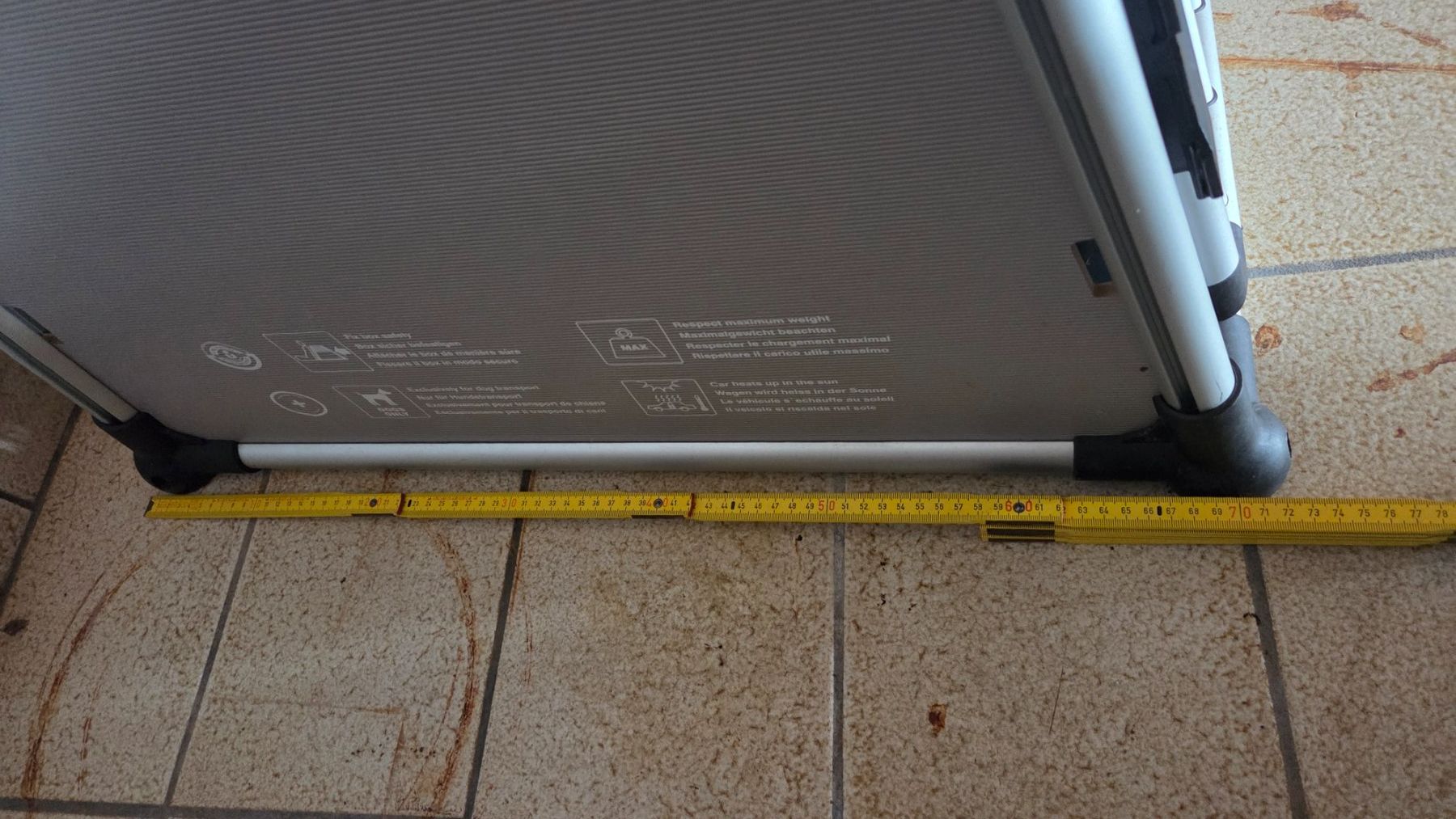 4pets Gabbie, trasporto & Sicurezza: Hundetransportbox 4pets ProLine Eagle Grösse S silber – Usato da Eschenbach SG venduto da fraeulein.nima 9